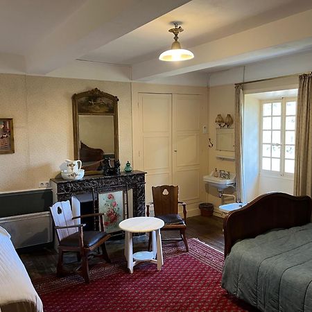 Domaine De L'Amiral Bed & Breakfast Saint-Laurent-du-Pape Exterior photo